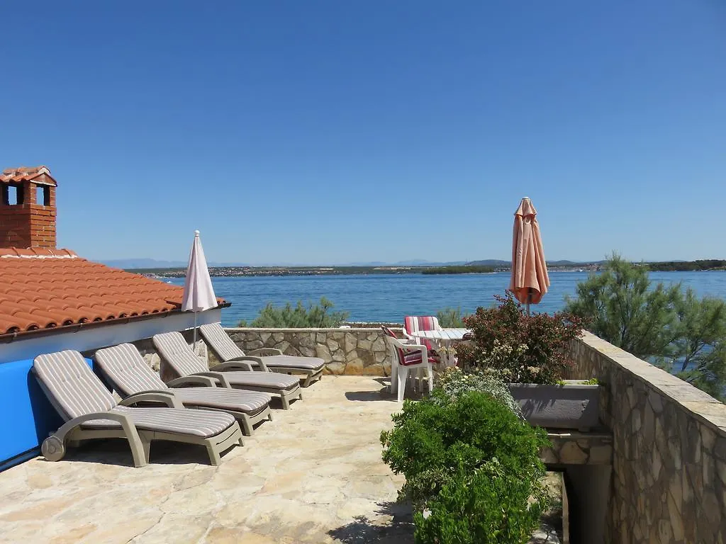 Apartments Katina Tkon