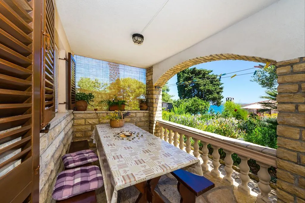 Apartments Katina Tkon